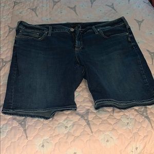 Bermuda Jean Shorts